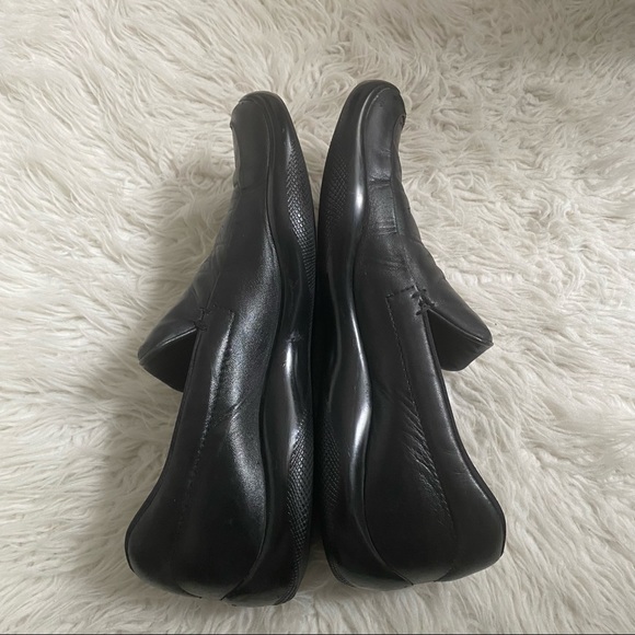 Prada Shoes - Picture 6 of 12